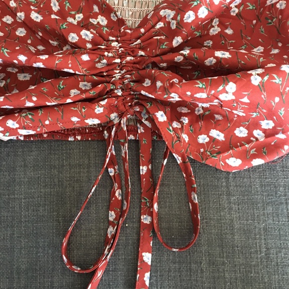 Cute Summer Crop Top - Picture 5 of 6